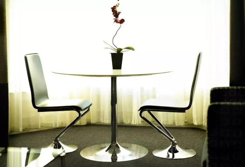 Kensington House Aparthotel