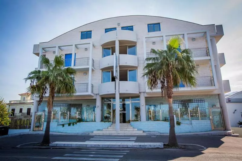 Отель Residence Miljunka