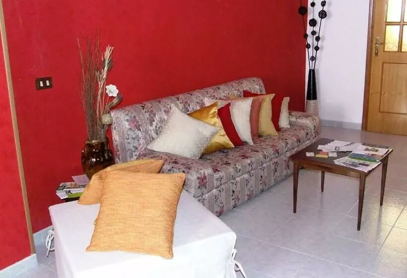 تختخواب و صبحانه Il Casaletto