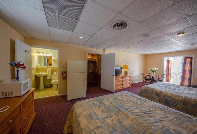 فندق على الطريق Compass Family Resort