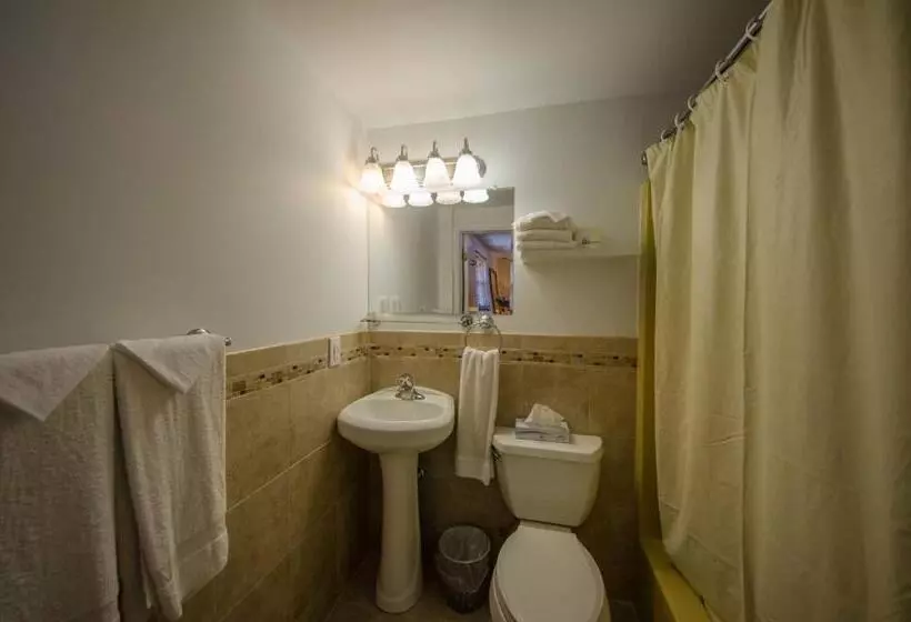 Motelli Compass Family Resort