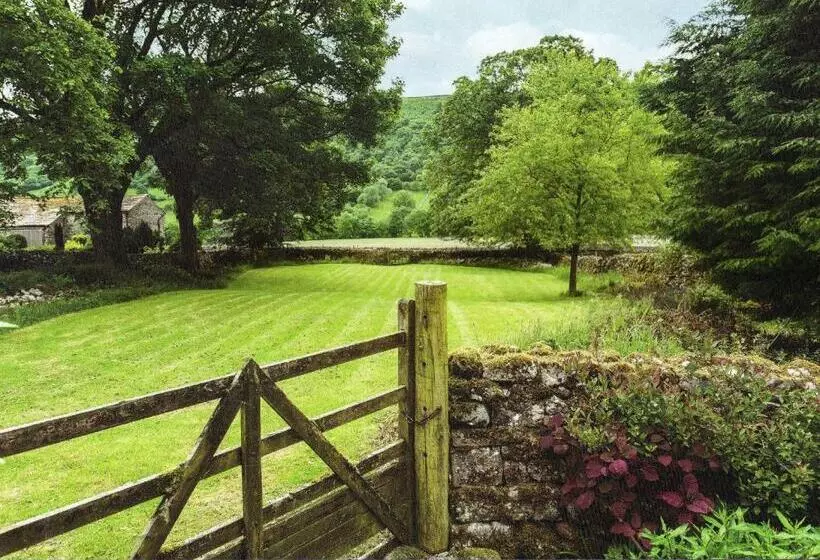 Aamiaismajoitus (B&B) Cleveliot House