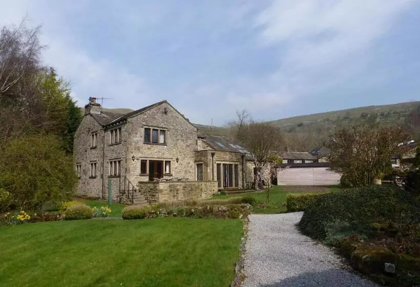 Aamiaismajoitus (B&B) Cleveliot House