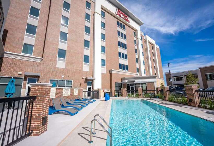 Отель Hampton Inn & Suites Houston Sugar Land
