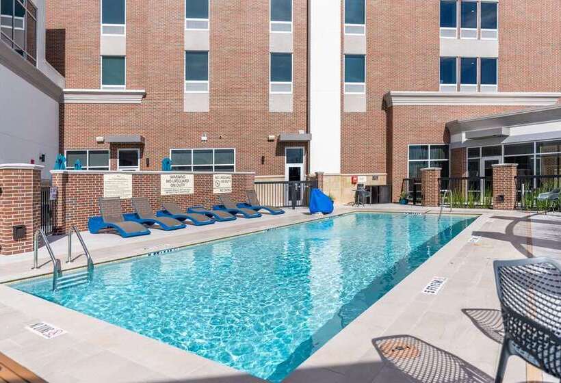 Отель Hampton Inn & Suites Houston Sugar Land