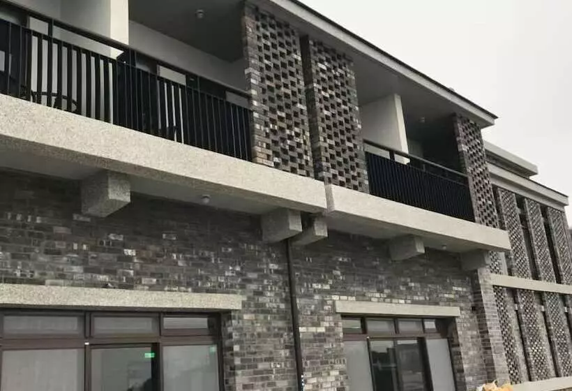 هتل Mountain Sea Villa