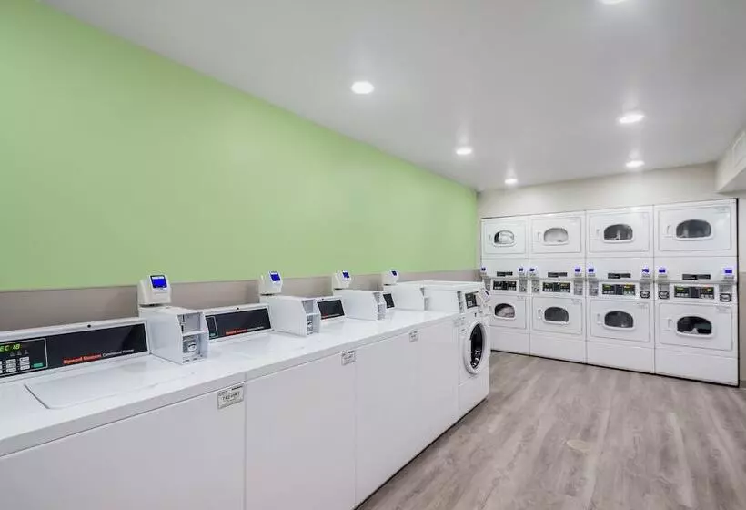 هتل Woodspring Suites Elgin  Chicago