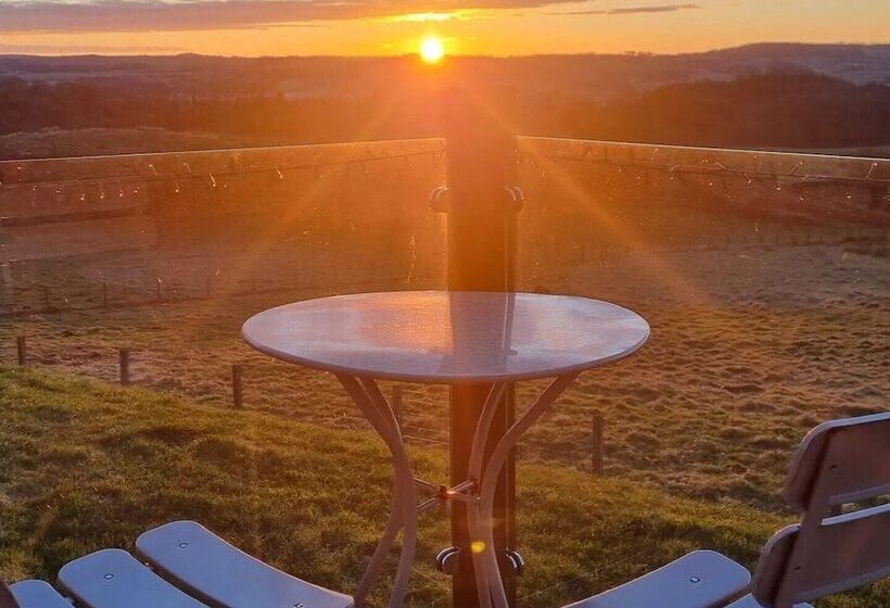 Luxury Family Beechwood Lodge With Hot Tub