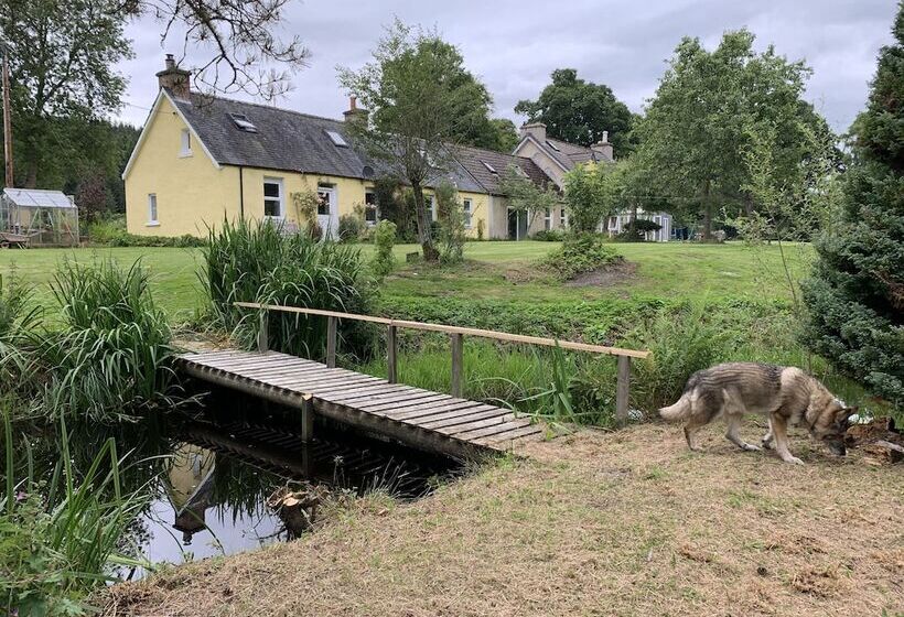 Beautiful Highland 1 Bed Cottage