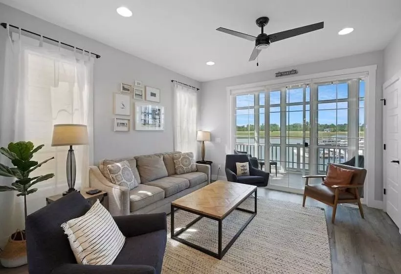 Hook, Wine, & Sinker