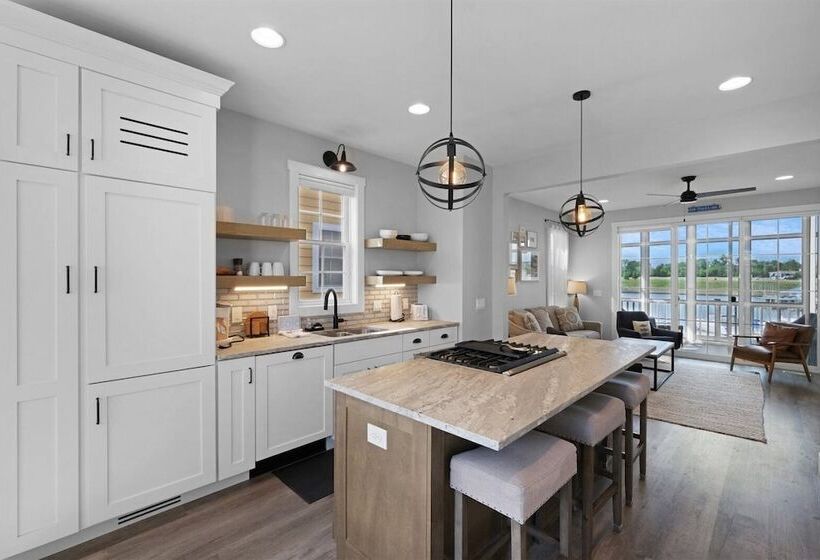 Hook, Wine, & Sinker