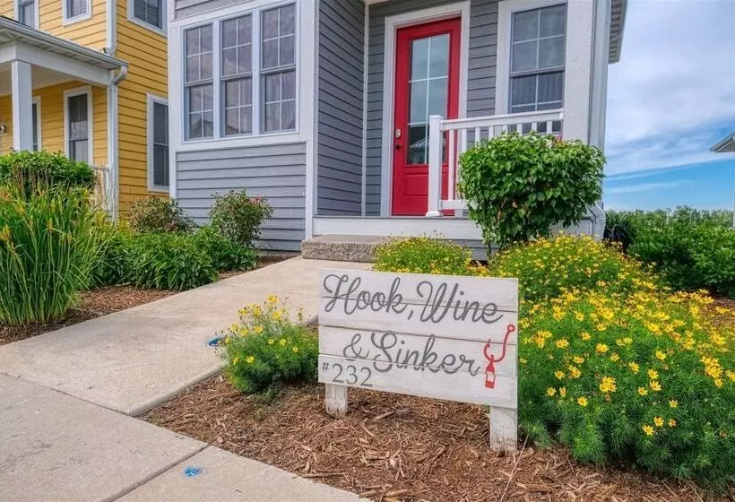 Hook, Wine, & Sinker