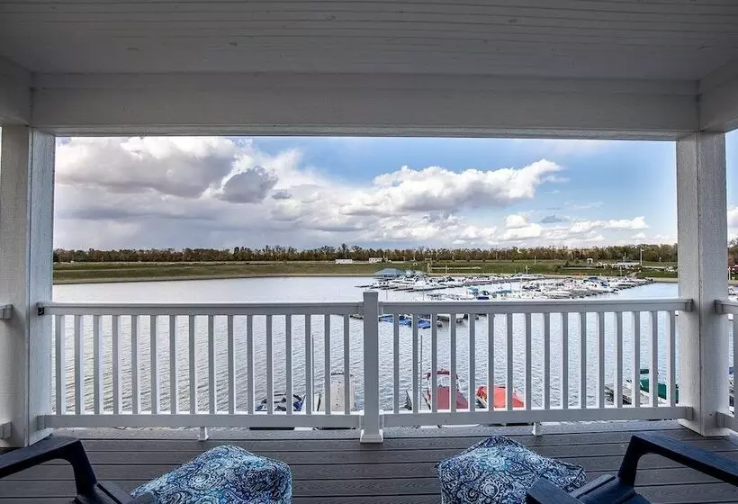 Hook, Wine, & Sinker