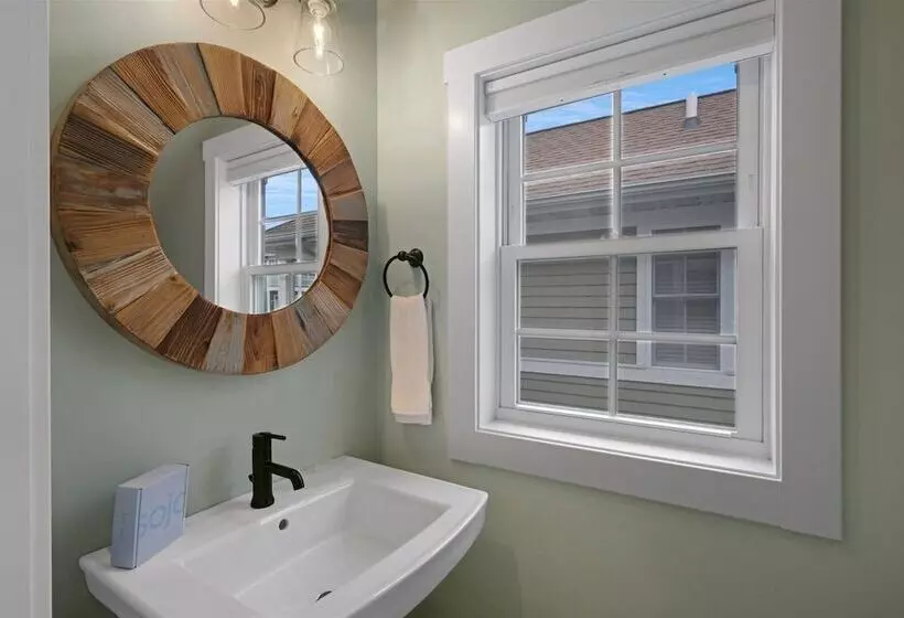 Hook, Wine, & Sinker