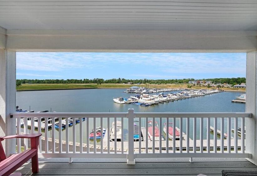 Hook, Wine, & Sinker