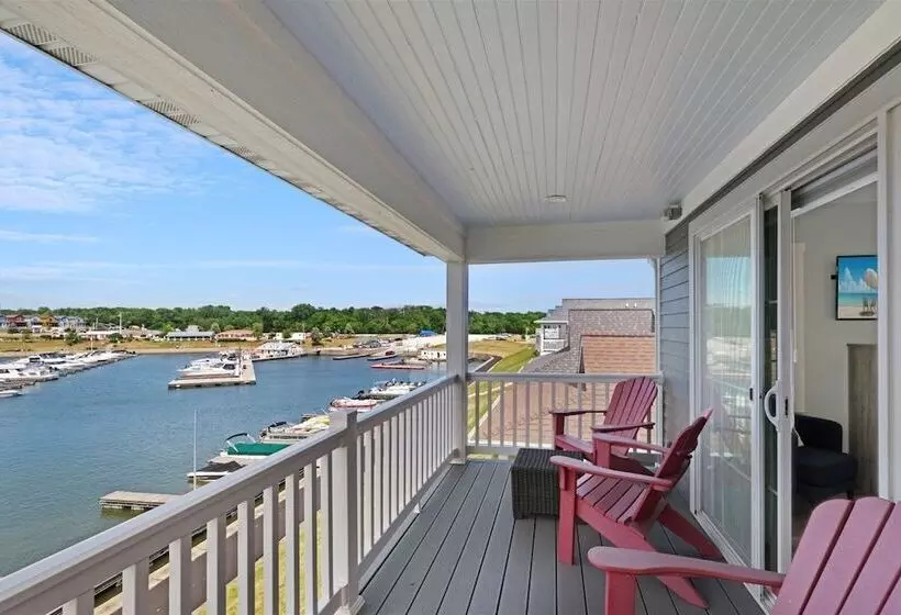 Hook, Wine, & Sinker