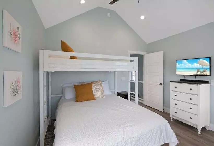 Hook, Wine, & Sinker