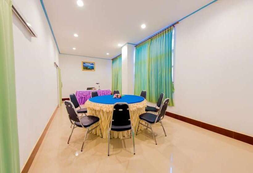 酒店 Prachuap Saam Ao