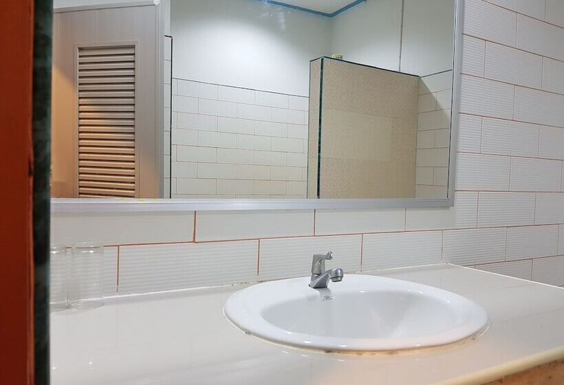 酒店 Prachuap Saam Ao