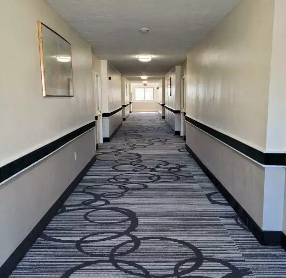 Motelli Heritage House Inn