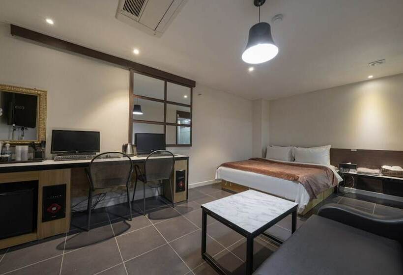 Motell Indeogwon Valt