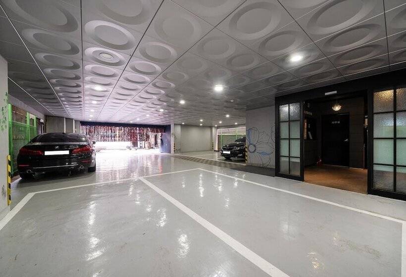 Motell Indeogwon Valt