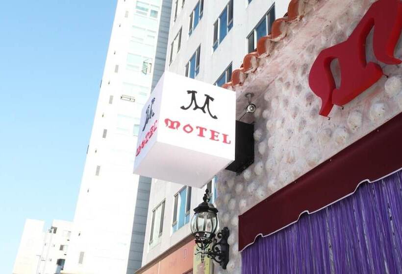 מוטל Suwon Station M