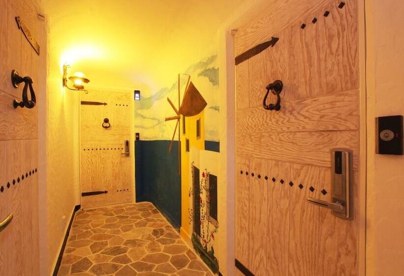 מוטל Suwon Station M