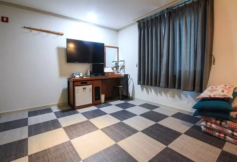 モーテル Yeosu Hi
