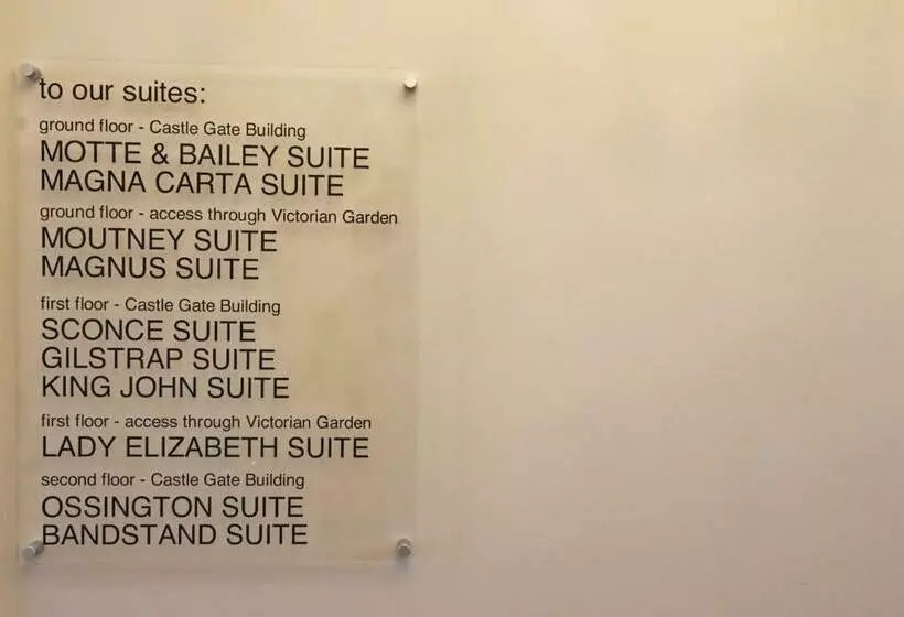 Majatalo No.31 Castle Gate