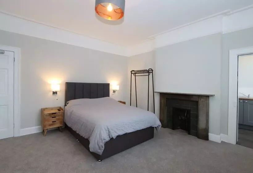 Majatalo No.31 Castle Gate