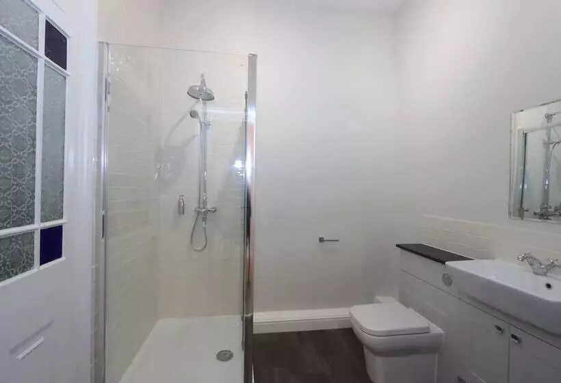 Majatalo No.31 Castle Gate