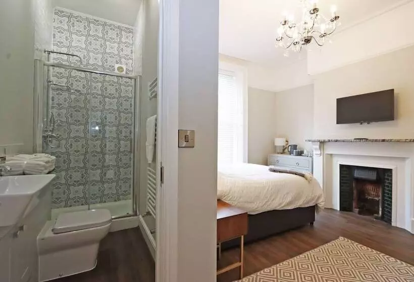 Majatalo No.31 Castle Gate