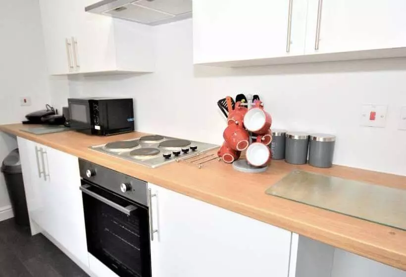 پانسیون Townhouse @ Birks Street Stoke