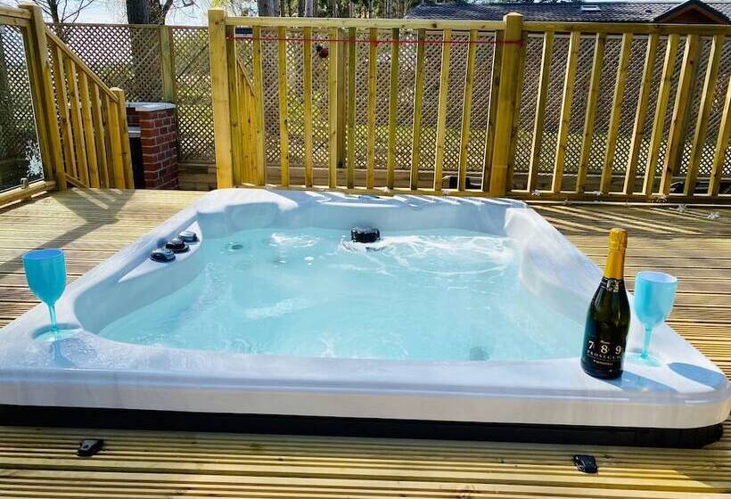 渡假胜地 Hollicarrs Wildflower Lodge