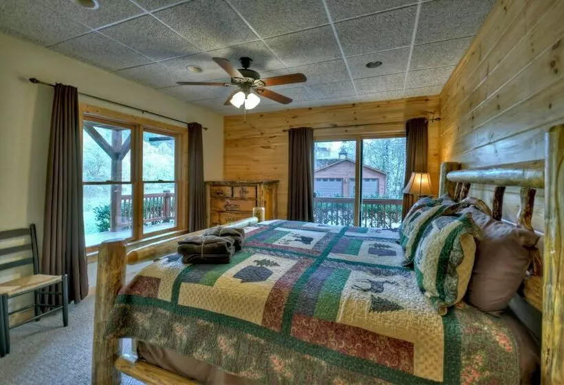 River S Bear Lair
