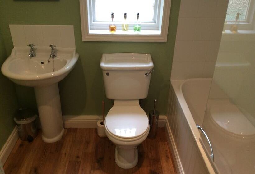 Annslea Garden Cottage