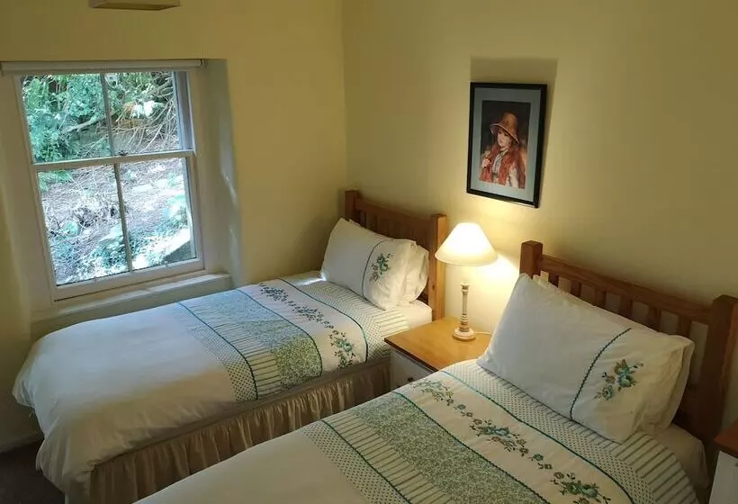 Annslea Garden Cottage