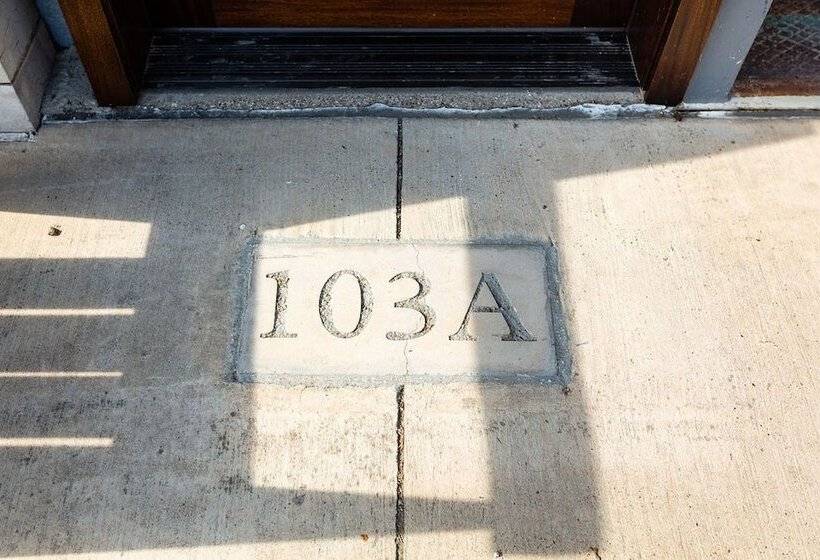 مبيت وإفطار Decatur Courthouse Suites