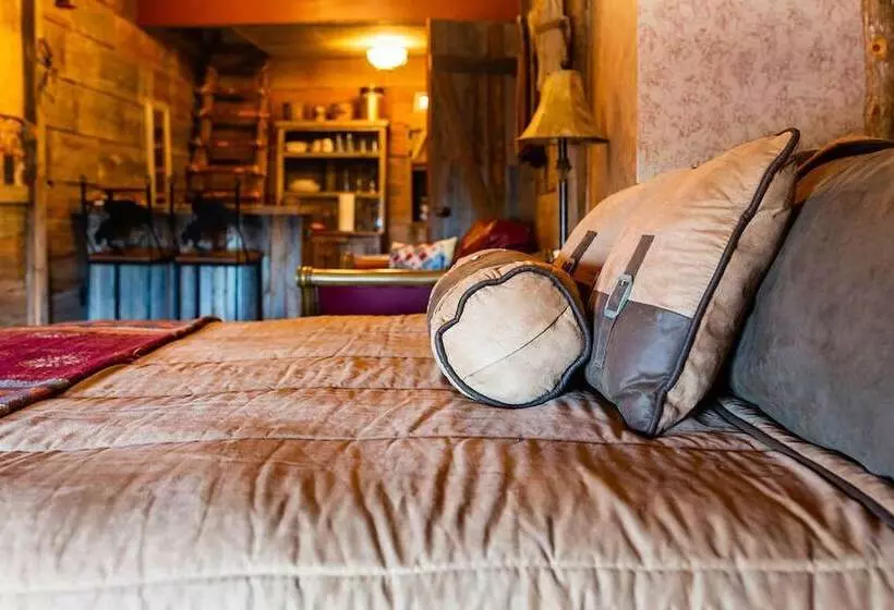 Aamiaismajoitus (B&B) Decatur Courthouse Suites