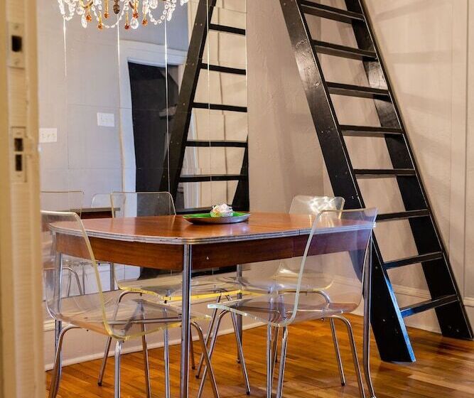 مبيت وإفطار Decatur Courthouse Suites