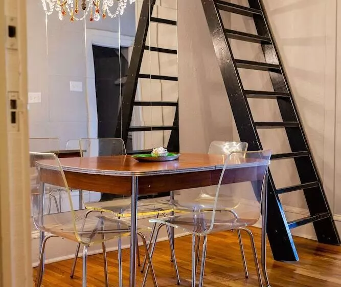 Aamiaismajoitus (B&B) Decatur Courthouse Suites