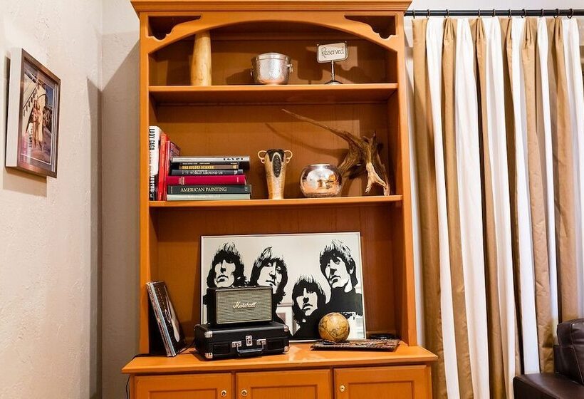 مبيت وإفطار Decatur Courthouse Suites