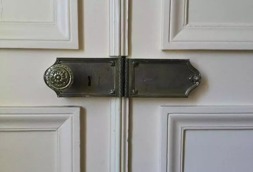 ベッドアンドブレックファースト Le Clos D  Aÿ