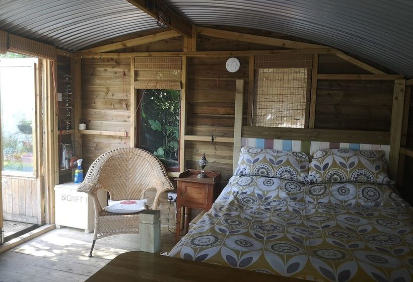 Cosy Cabin Near To Quiet Beach And Sw Coast Path