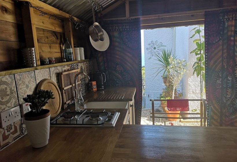 Cosy Cabin Near To Quiet Beach And Sw Coast Path