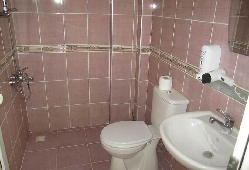 هتل Arikanda River Garden