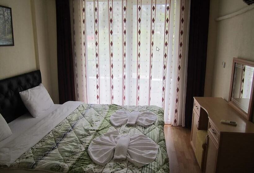 هتل Arikanda River Garden