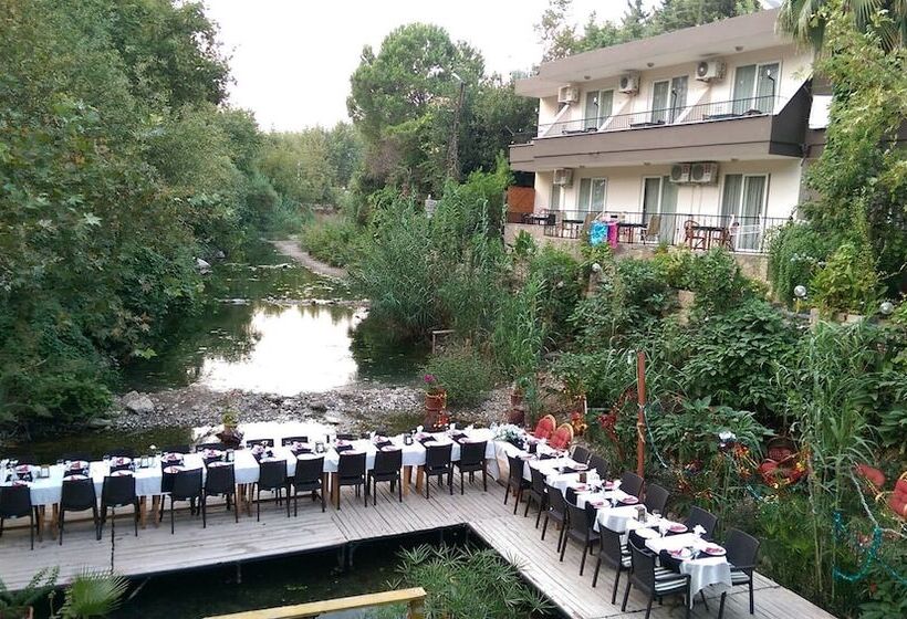 هتل Arikanda River Garden