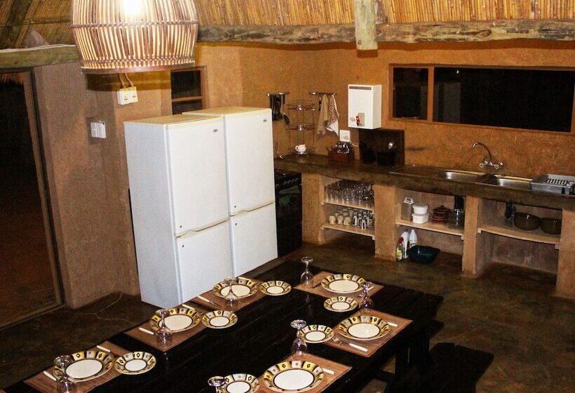 فندق Blanco Hunting Safaris Game Ranch